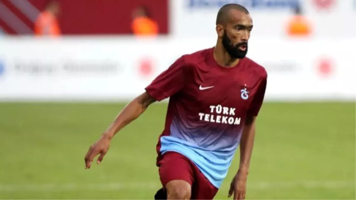 Trabzonspor Bosıngwa ile Yollarını Ayırdı