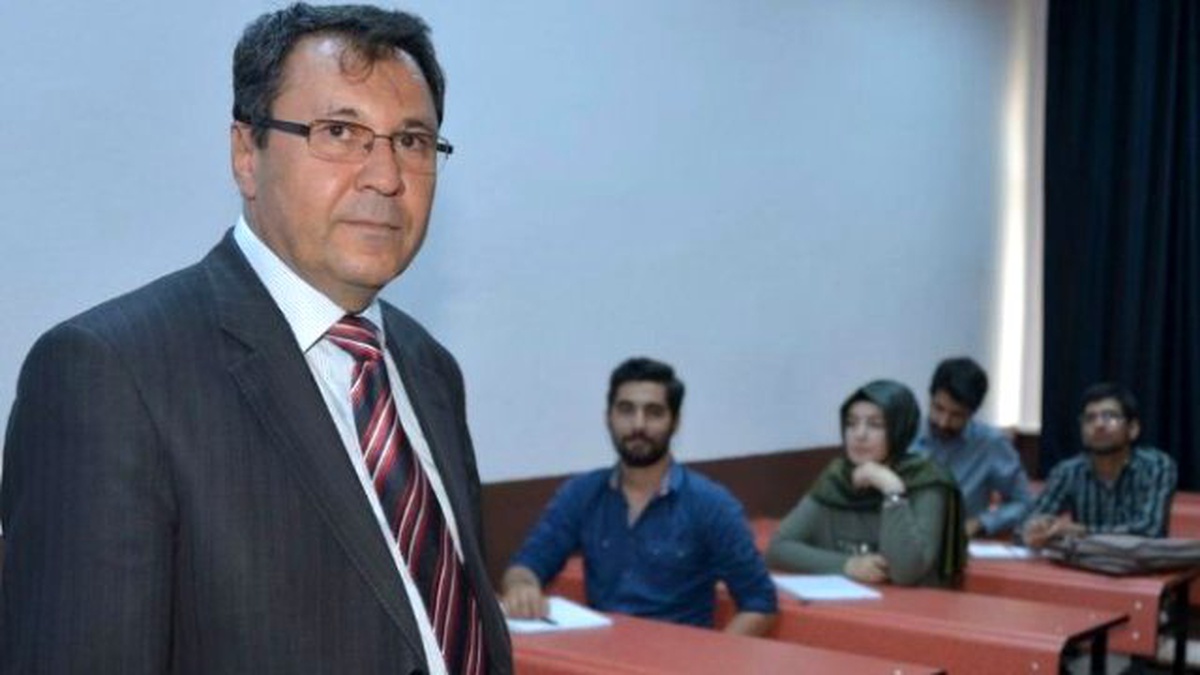 4 Ülkeden Öğrenciler Mevlana Araştırmaları Enstitüsü\'nde Buluştu