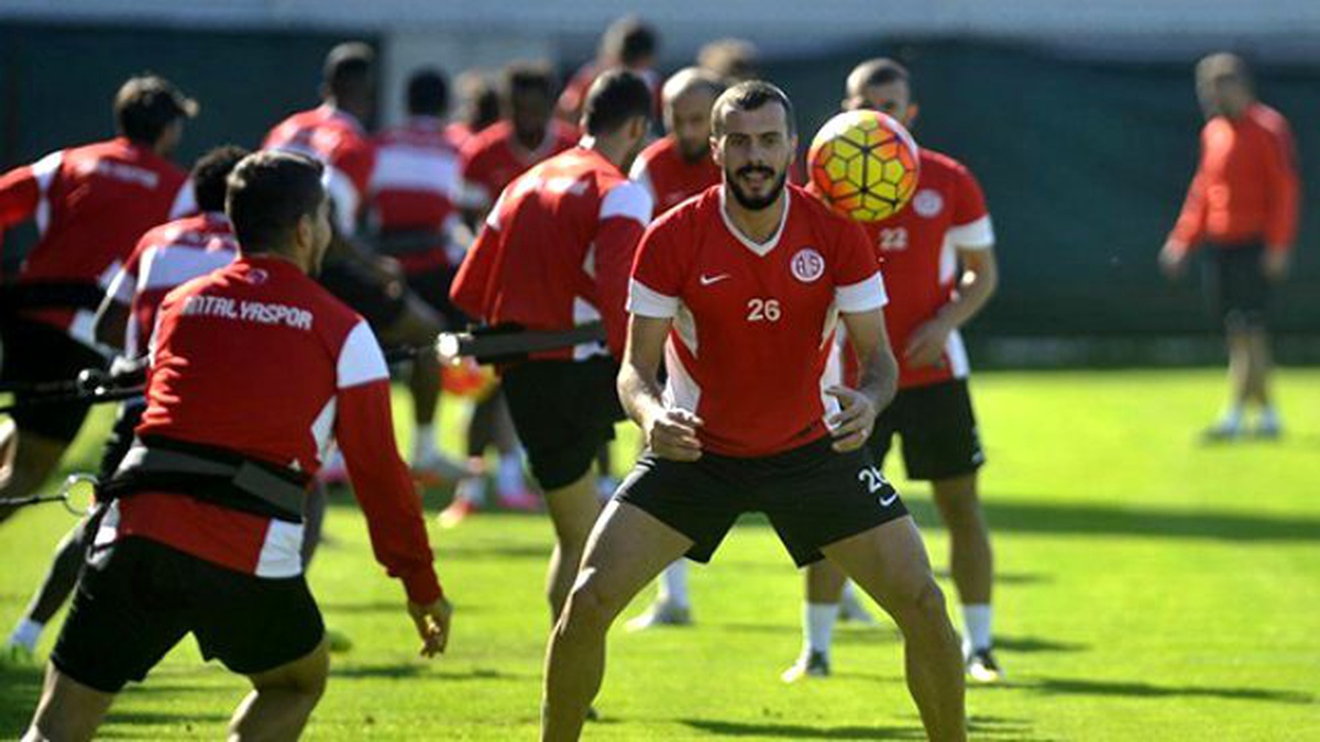 Antalyaspor, Milan\'la Kardeş Kulüp Oldu