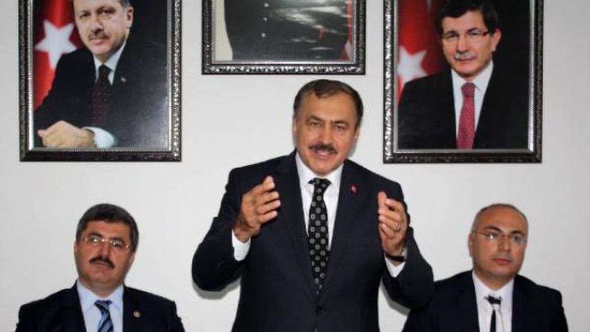 Bakan Eroğlu: Başkanlık Sistemi Türkiye İçin Şart