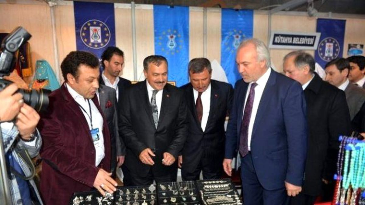 Bakan Eroğlu, Kütahyalı Hemşehrilerini Ankara\'da da Yalnız Bırakmadı