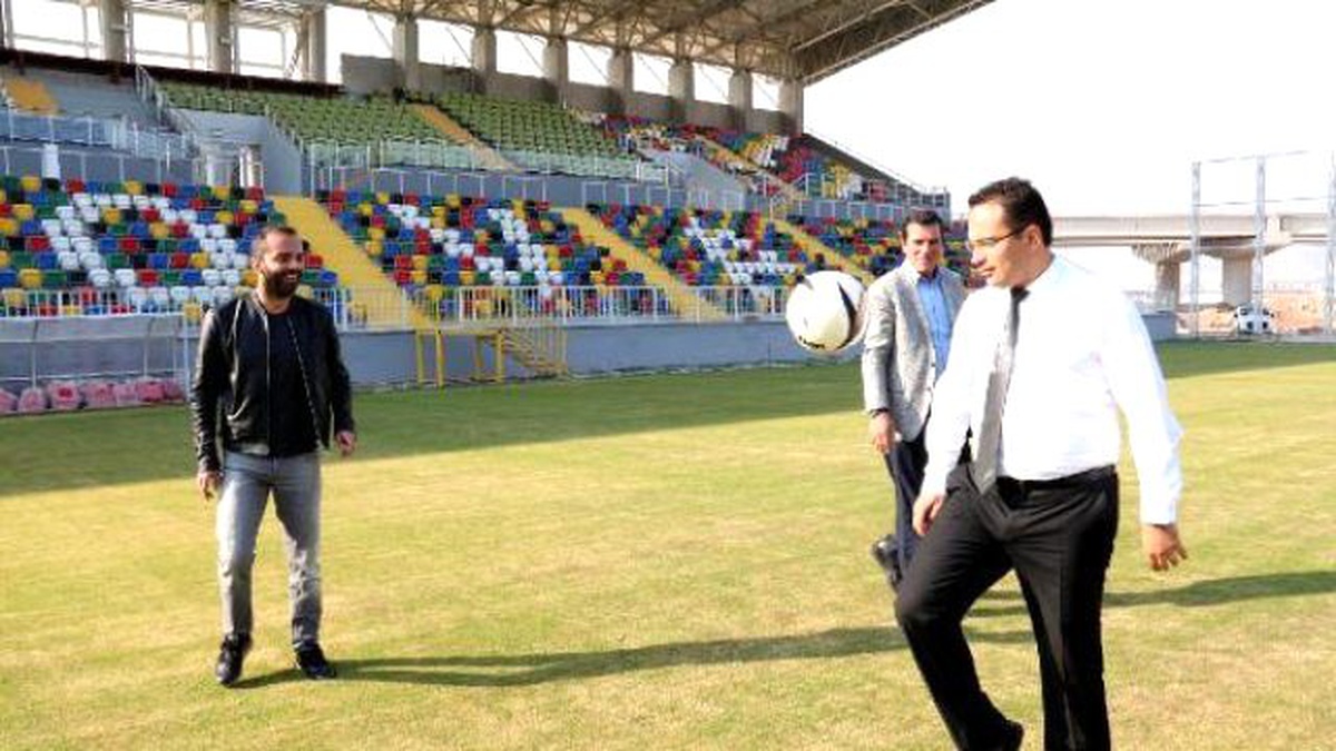 Bornova Arena\'ya Semih Şentürk\'ten Tam Not