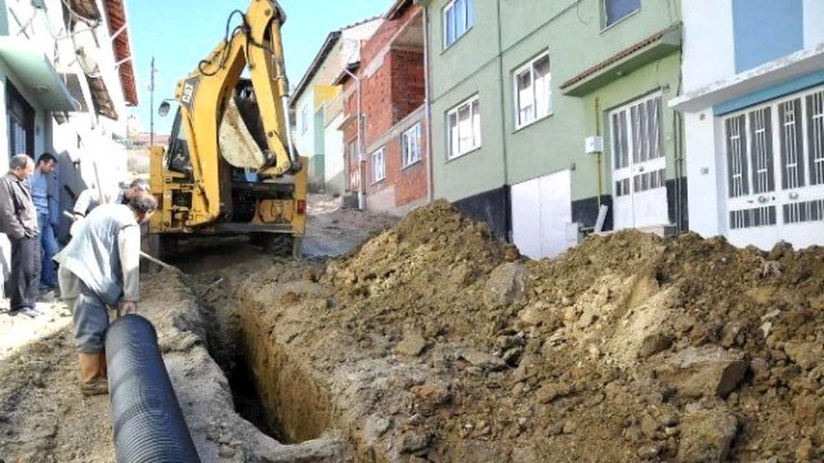 Bozüyük\'te Alt Yapı Çalışmaları Devam Ediyor