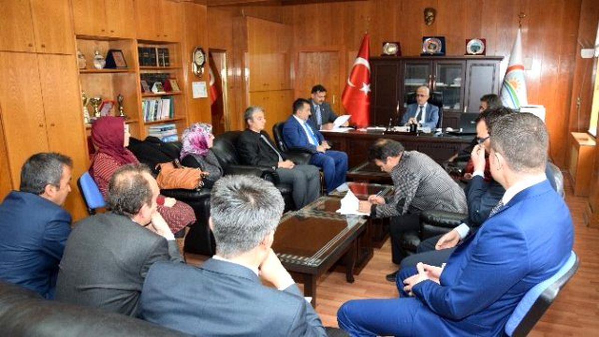 Çiftçi Çatak Projesiyle Daha Az Masraf Edip Daha Fazla Gelir Elde Ediyor