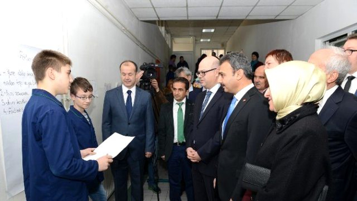 Çorum Belediyesinden Boşnak Öğrencilere Eğitim Seti