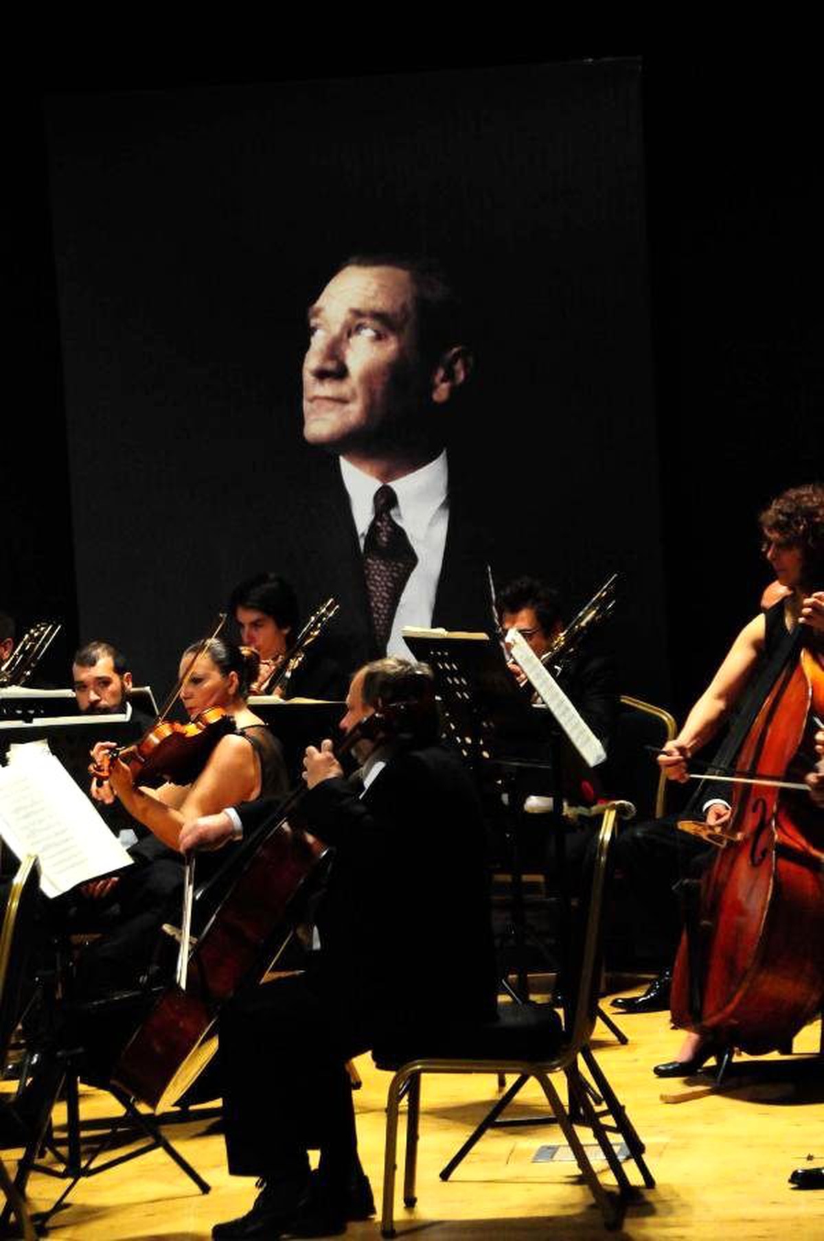 Cumhurbaşkanlığı Senfoni Orkestrası\'ndan Klasik Müzik Ziyafeti