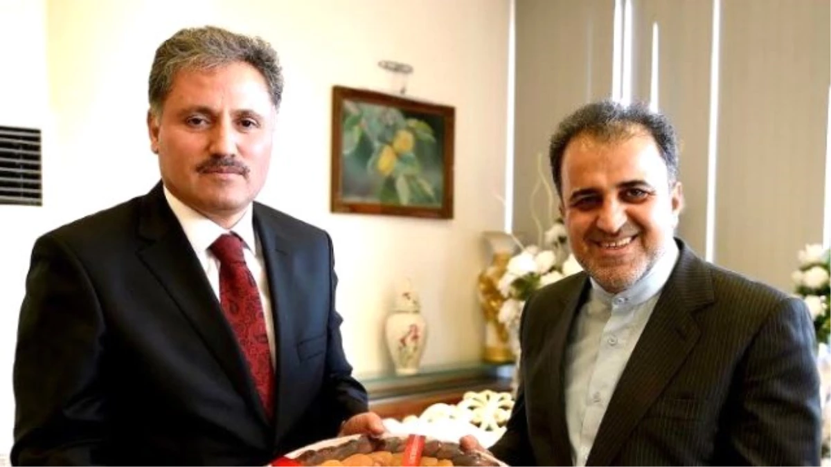 D-8 Genel Sekreteri Mousavı\'dan Başkan Çakır\'a Ziyaret