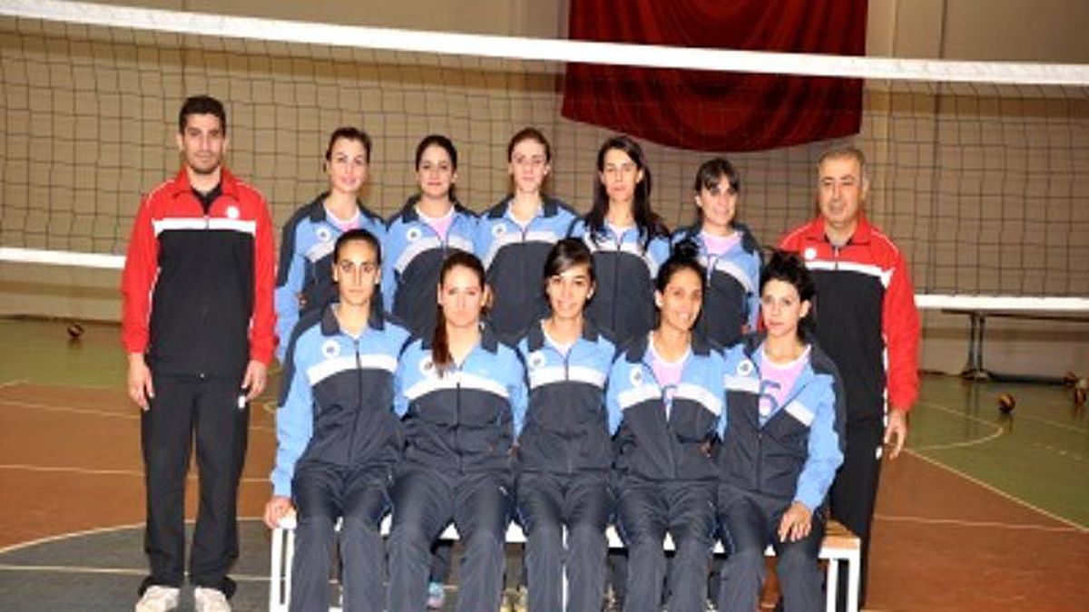Dicle Bayan Voleybol Takımı 3. Lig\'e İyi Başladı