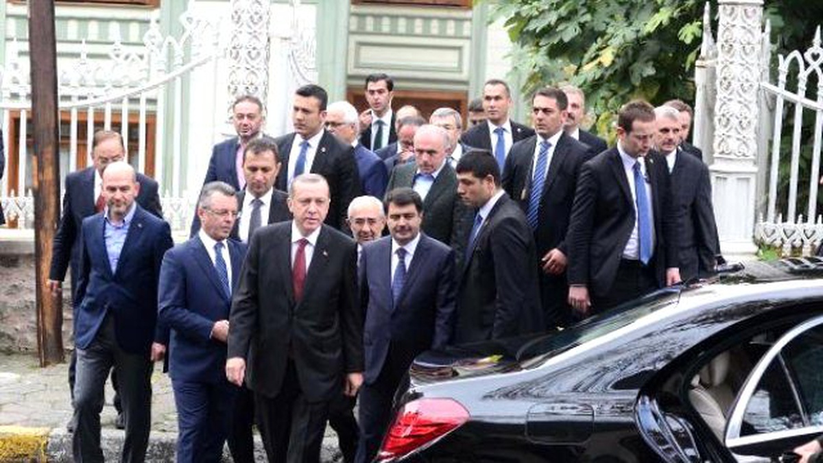 Erdoğan Cuma Namazını Beşiktaş\'ta Kıldı