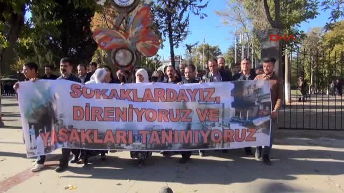 Gaziantep\'te Silvan?daki Sokağa Çıkma Yasağı Protesto Edildi