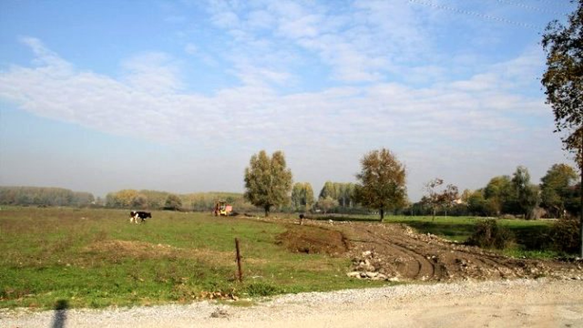 Karaçalılık Mahallesine Yeni Yol ve Mezarlık Yapım Çalışması Başladı