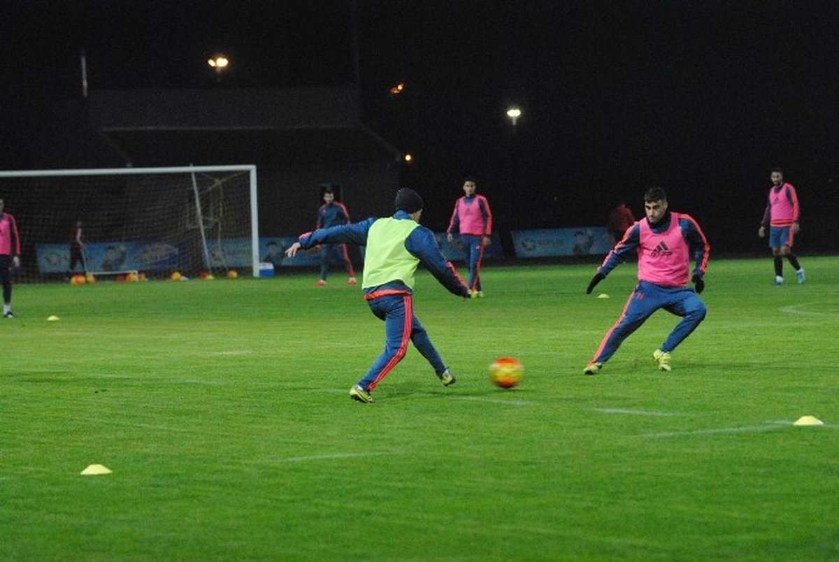 Kayserispor Kasımpaşa\'ya Bileniyor