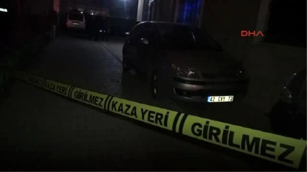Konya\'da Kavgayı Ayırmaya Çalışan İtfaiyeci Omuzundan Vuruldu