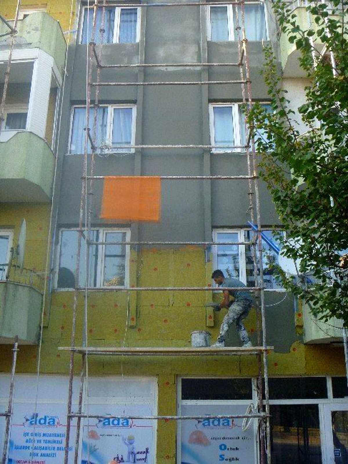 Bilecik\'te Köpük Yerine Taş Yünü ile Mantolama