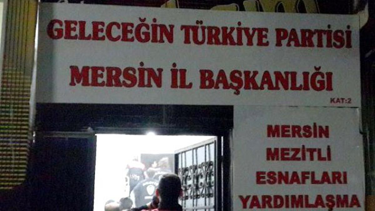 Mersin\'de Parti ve Derneğe Kumar Baskını