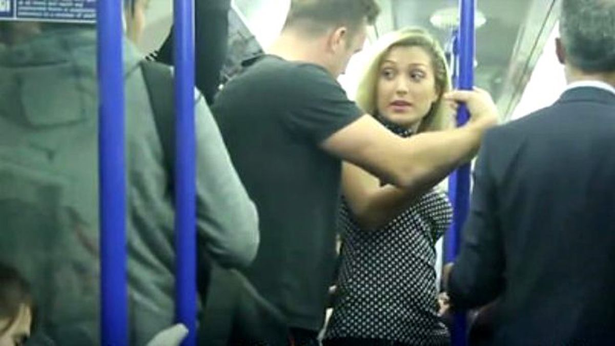 Metrodaki Taciz Deneyini Gerçek Sandılar