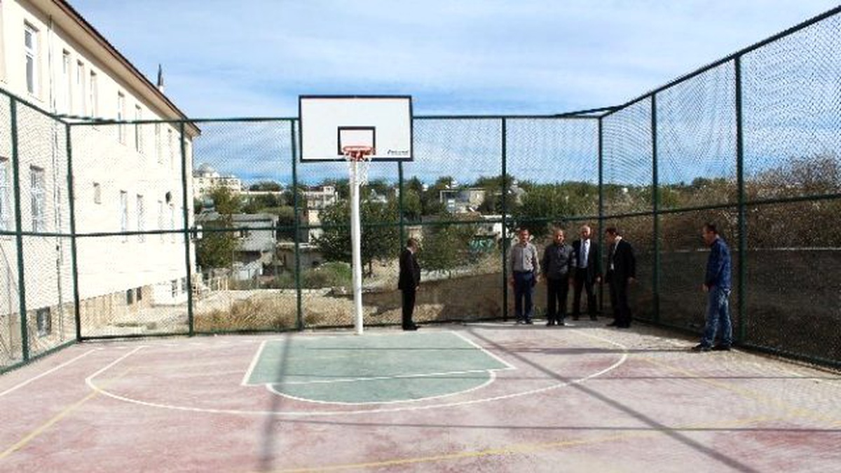 Samsat\'ta Üç Okula Spor Sahası Yaptırıldı