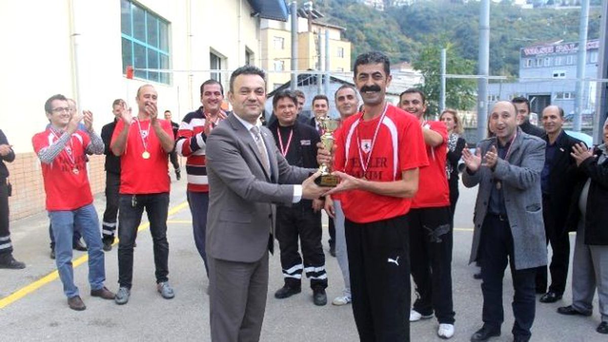 Samulaş\'ta Voleybol Turnuvası