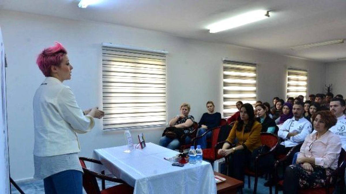 Tafed Milli Takım Kaptanı Şef Duygu Tuğcu, Saü Aşçılık Programı Öğrencileriyle Buluştu