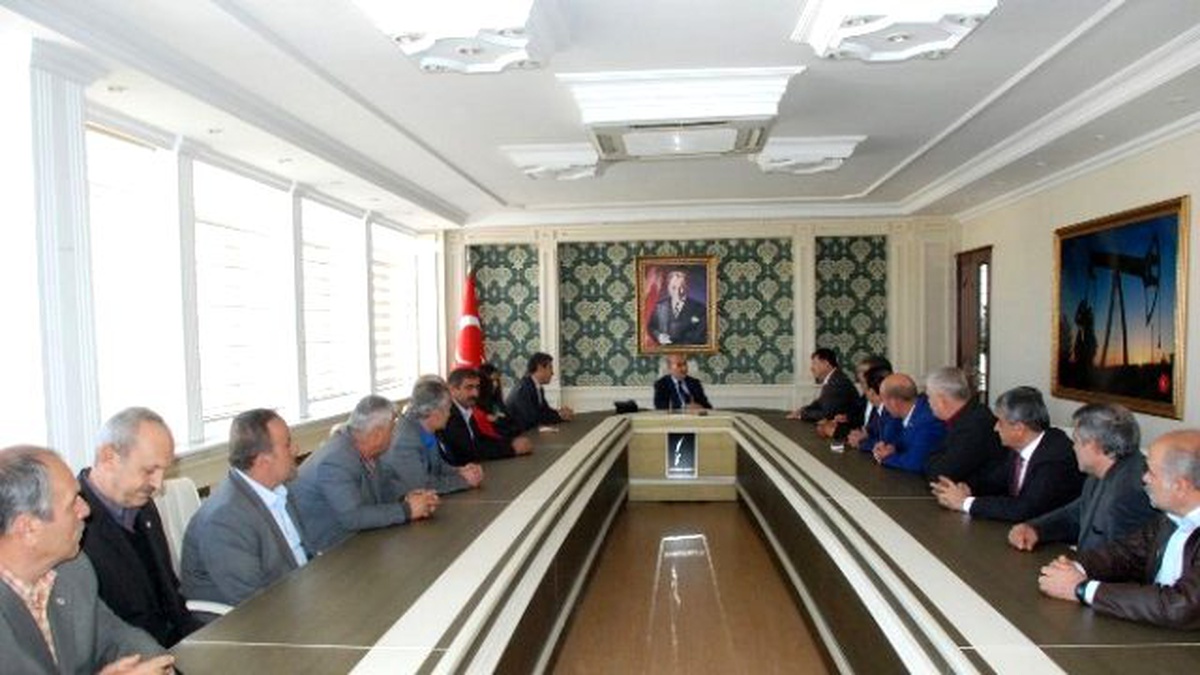 Türkiye Muhtarlar Konfederasyonundan, Vali Demirtaş\'a Ziyaret