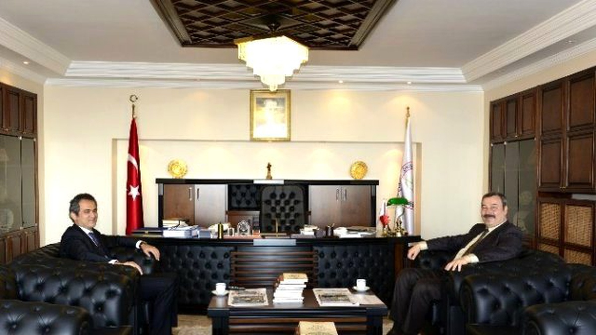 Zonguldak Emniyet Müdürü Osman Ak, Rektör Özer\'i Ziyaret Etti
