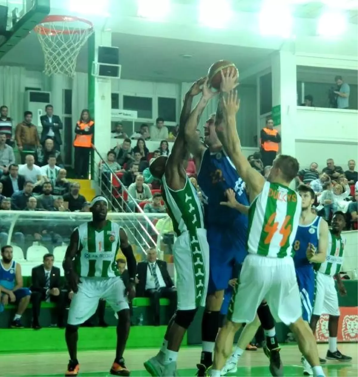 Akın Çorap Yeşilgiresun Belediyespor- İstanbul Bbsk: 87-95