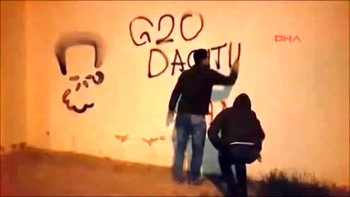 Antalya - G-20 Karşıtı Slogan Yazıp, Paylaştılar