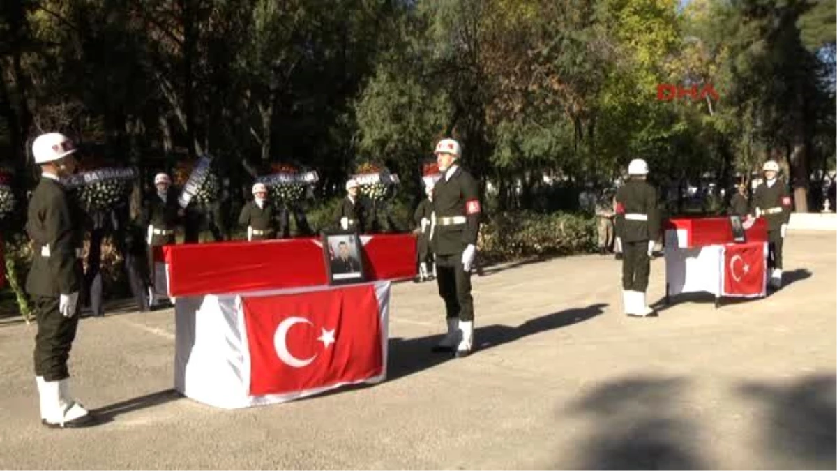 Diyarbakır - Lice\'de Şehit Edilen 2 Asker Memleketlerine Uğurlandı