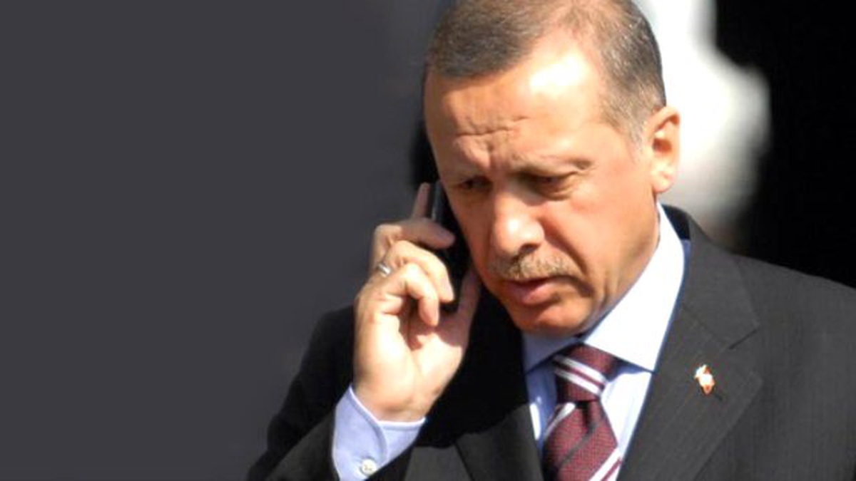 Erdoğan\'dan Hollande\'a Taziye Telefonu