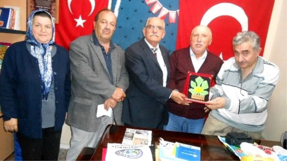 Eskişehirli Araştırmacı Şair Kadir Kaya'ya Ödül
