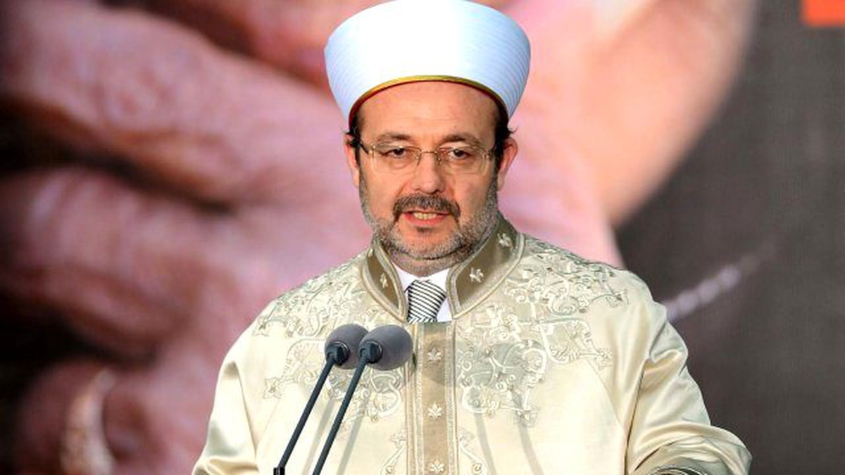 Görmez\'den Paris Açıklaması: Bunu Yapanların Allah\'a Saygısı Yok
