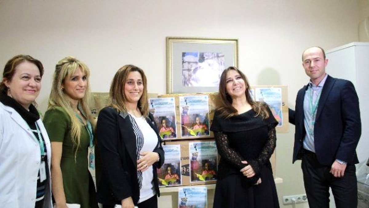 Hastane Çalışanlarından Köy Okuluna Kitap Bağışı