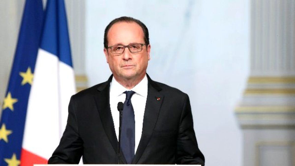 Hollande: "Fransa\'da 3 Günlük Yas İlan Edildi"