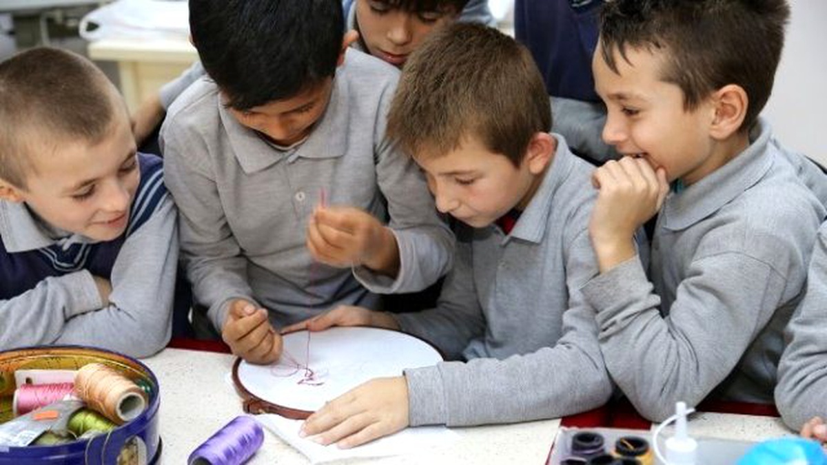 Kandıralı Çocuklar Ko-mek\'i Çok Sevdi