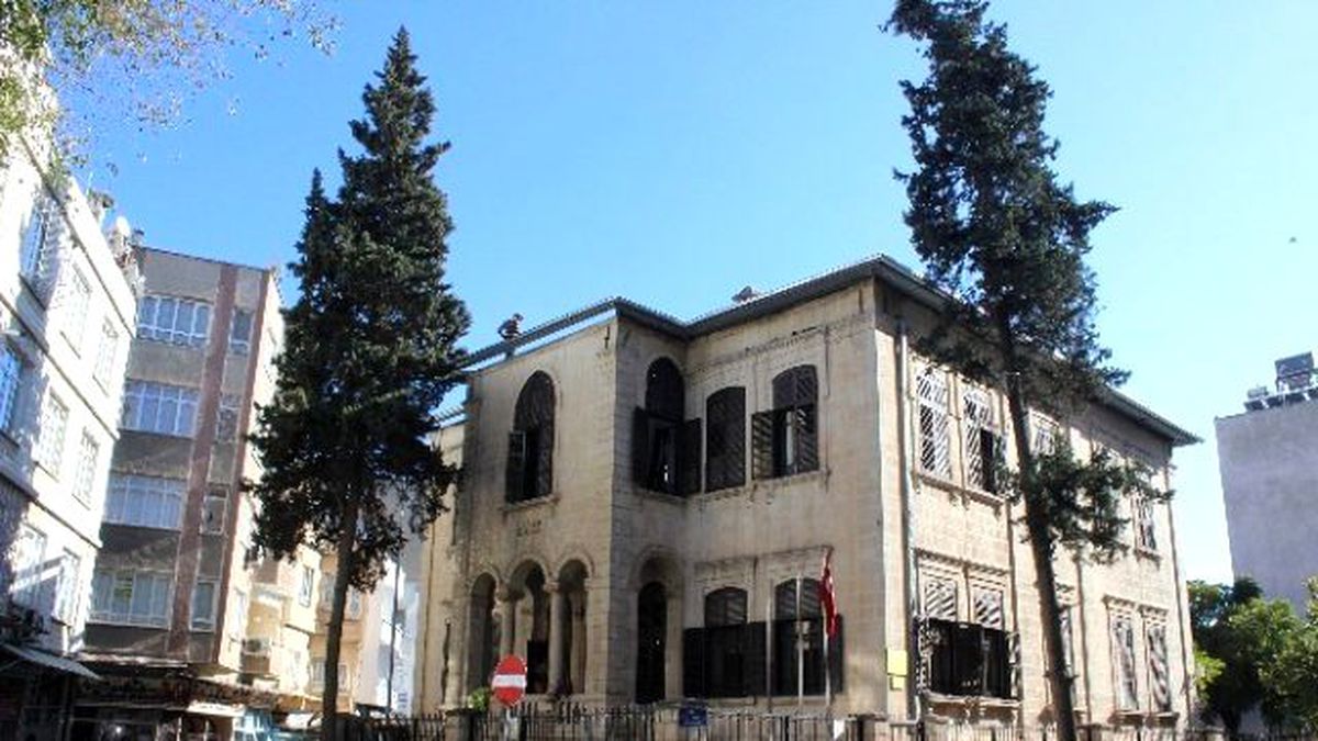 Kilis Müzesi\'nin Çatısı Onarılıyor