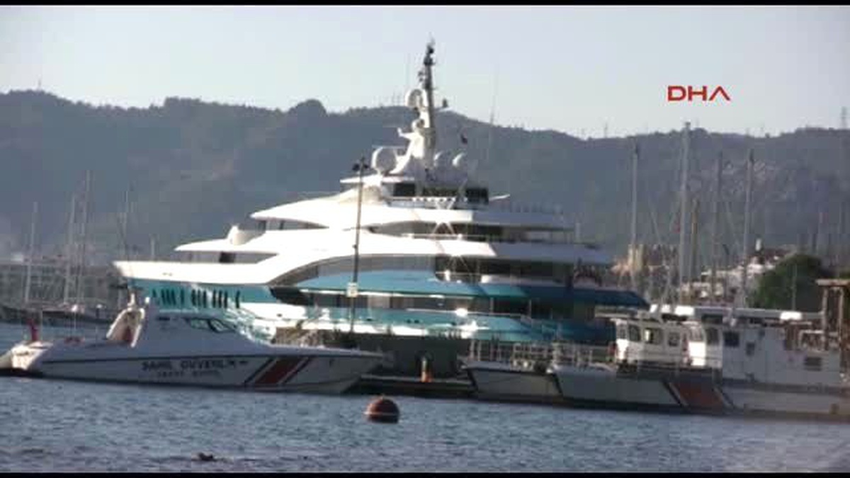 Marmaris Hintli İşadamının Lüks Yatı Marmaris\'e Demir Attı