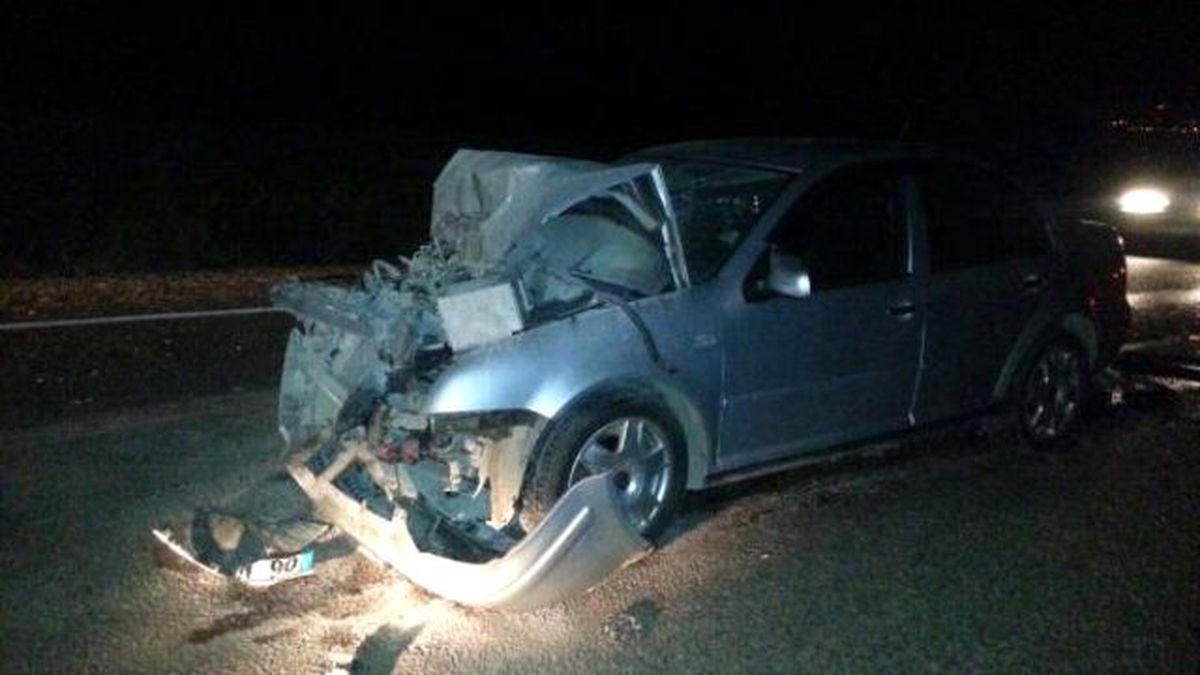 Otomobil Traktöre Çarptı: 2 Yaralı