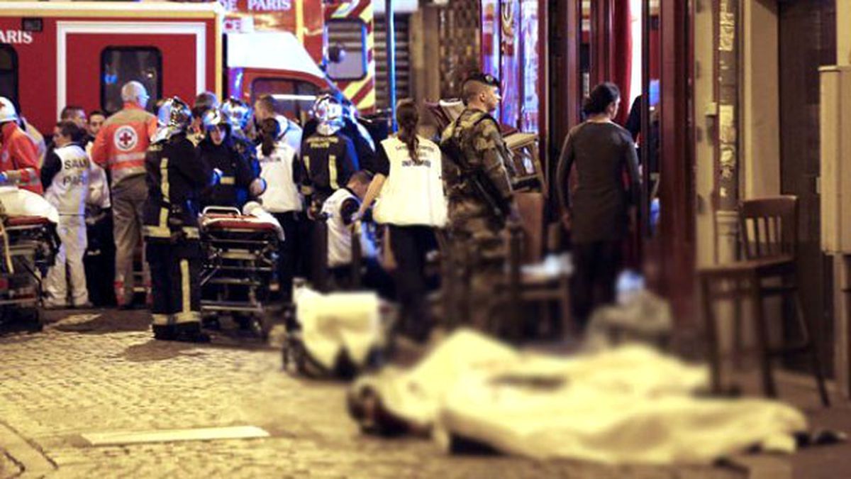 Papa: Paris'teki Saldırılar, Parçalı 3. Dünya Savaşı'nın Bir Parçası