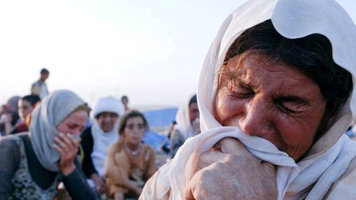 Şengal\'da IŞİD\'in Öldürdüğü Yezidi Kadınlara Ait Toplu Mezar Bulundu