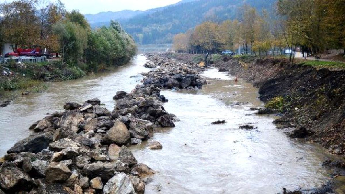 Tunç, Ulus Çayı Islah Çalışmalarını Değerlendirdi