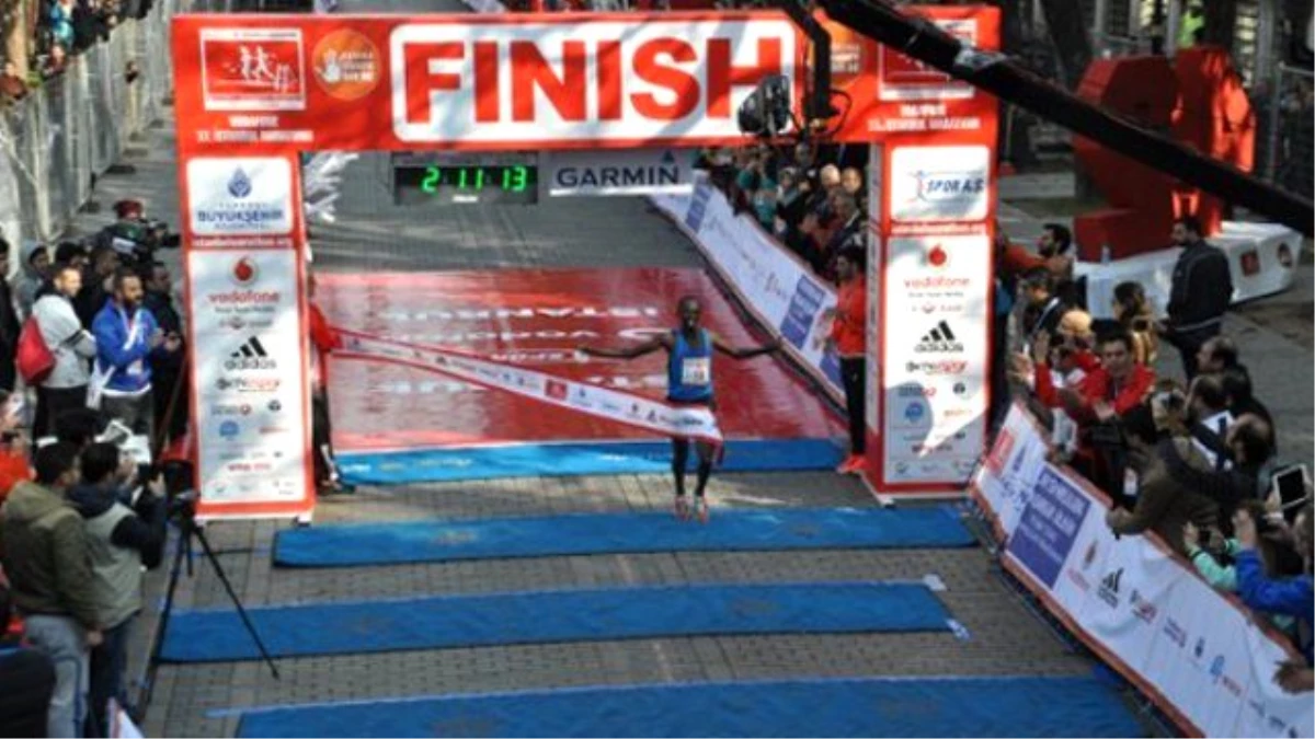 37. İstanbul Maratonu\'nu Kadınlarda Gobena, Erkeklerde Chelimo Kazandı