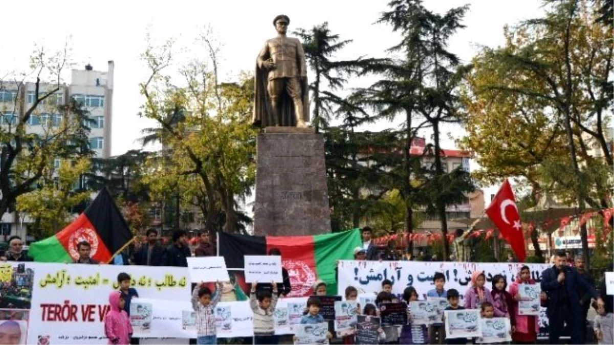 Afganistan Hazaralarından \'Teröre Hayır\' Protestosu