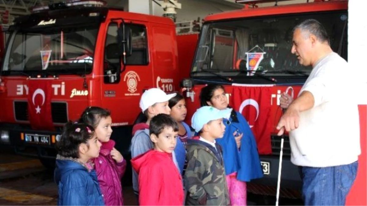 Ayvalık\'ta Asted\'ten Minik Öğrencilere İtfaiye, Zabıta Bilinci ve Sağlıklı Beslenme Bilinci...