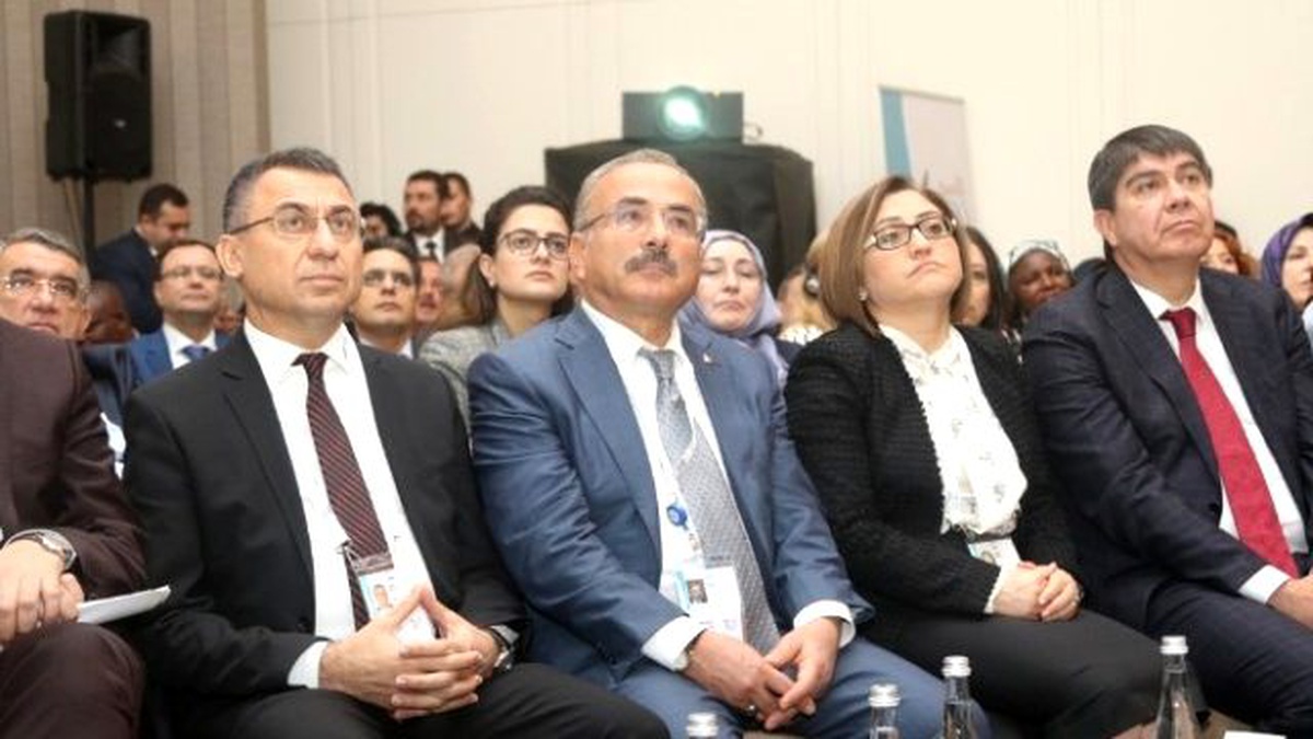 Başkan Şahin, G20 Liderler Zirvesi Kapsamında Mülteci Kadınlar Panelinde Suriyeli Mültecileri...