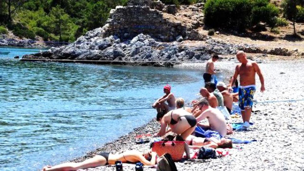 Bodrum\'da Kasım Ortasında Deniz ve Güneş Keyfi