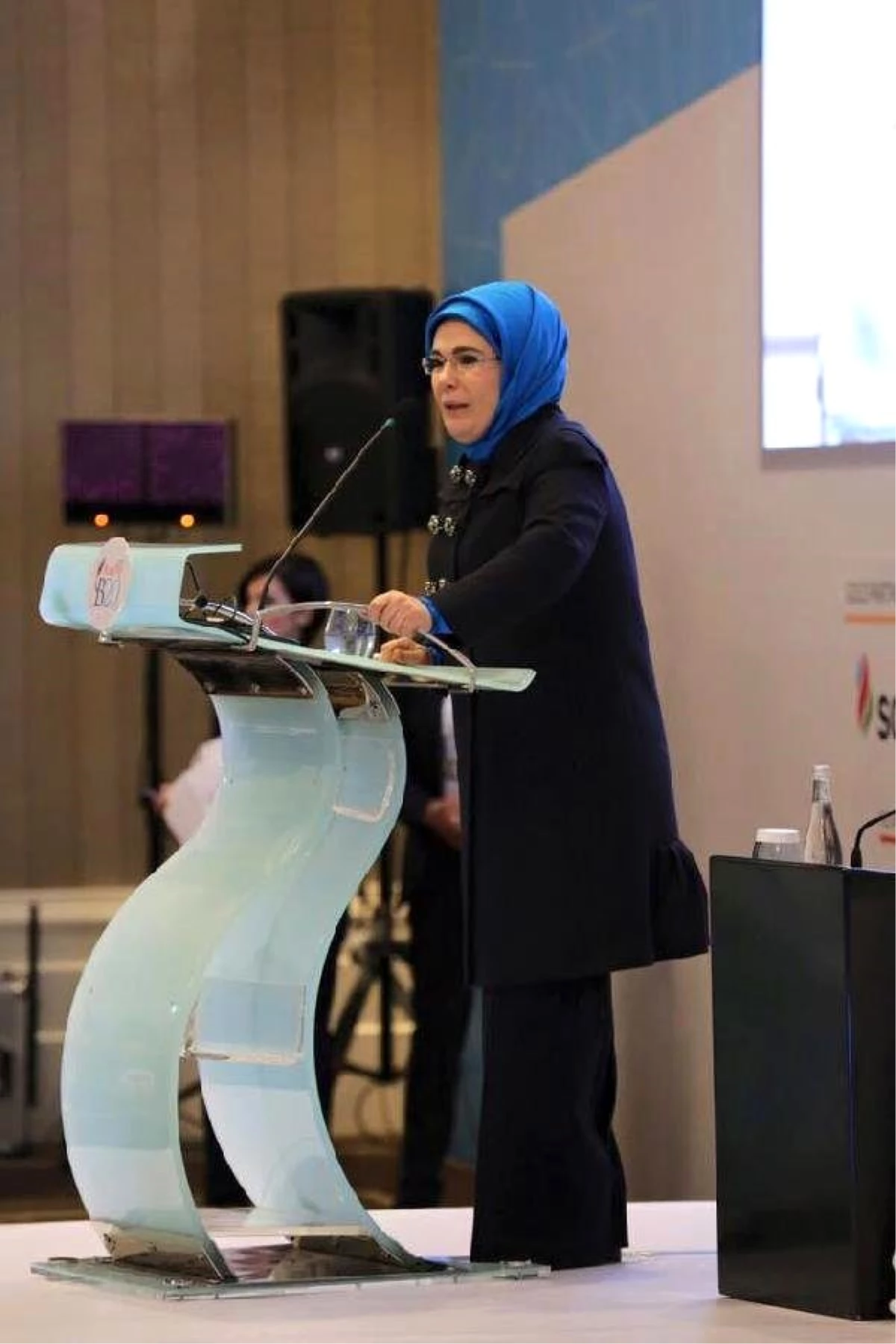 Emine Erdoğan: Yaraları Durduracak Tek Şey İnsanlık Pansumanıdır