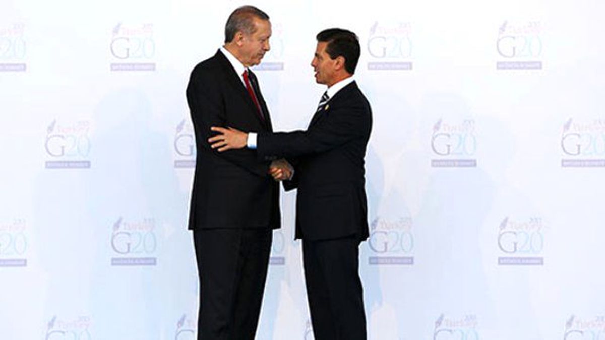 Erdoğan ile Meksika Cumhurbaşkanı Arasındaki Diyalog Gülümsetti