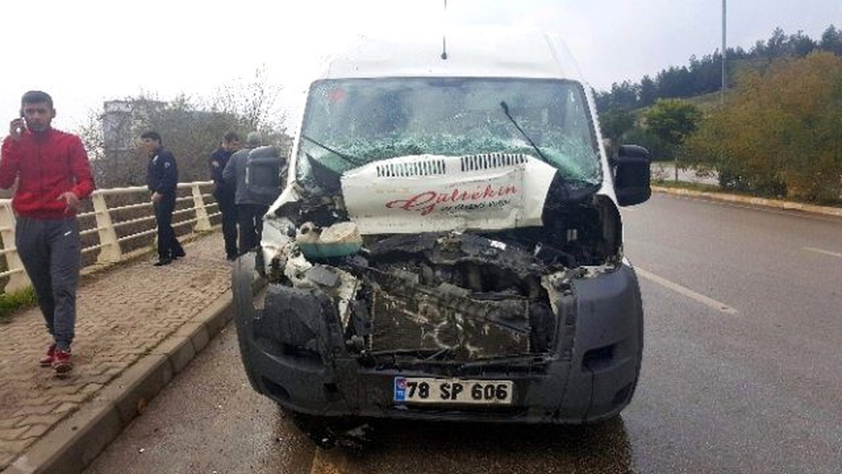 Karabük\'te Trafik Kazası: 4 Yaralı