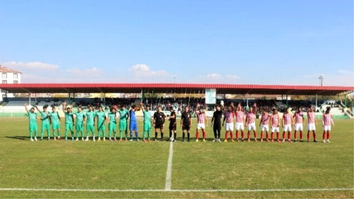 Kırşehir\'de Gol Yağmuru Lider Nevşehirspor 5- 1 Mağlup Oldu