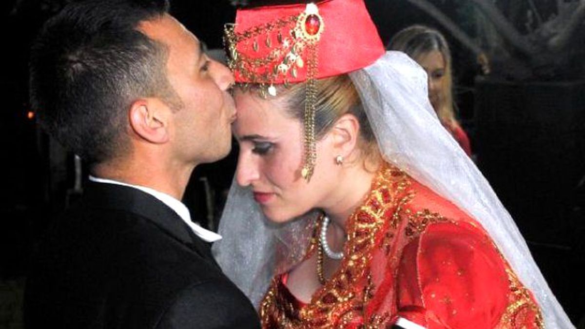 Şakacı Damat\', Dünya Evine Girdi